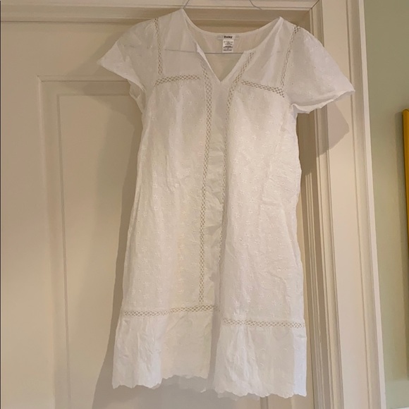 Esley Dresses & Skirts - Esley Embroidered Dress